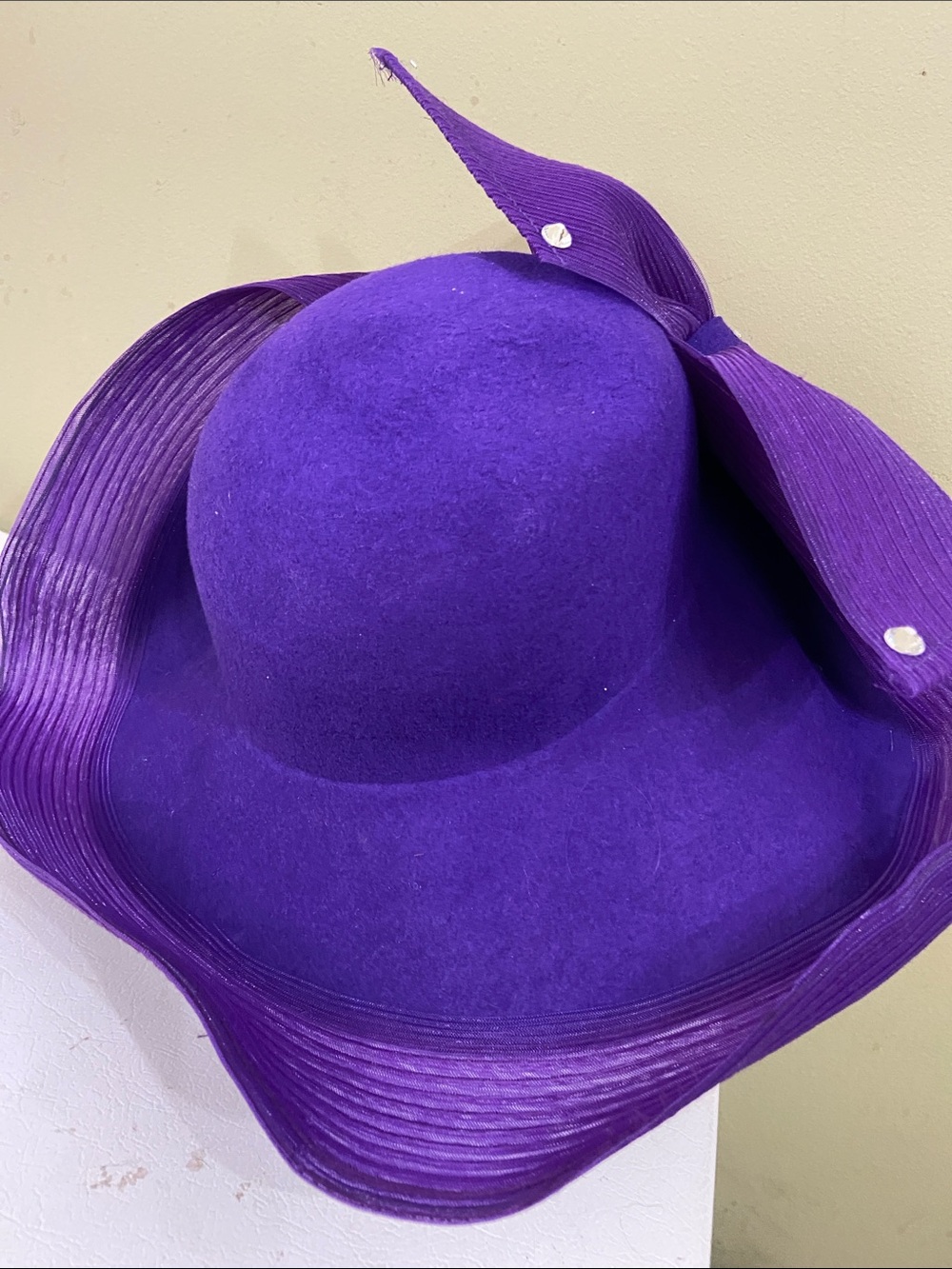 NWT Beautiful Dress Hat / Church Hat by Mr. John N Y - Picture 3 of 9